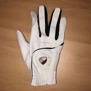 USG Women’s Right Handed Golf Glove medium